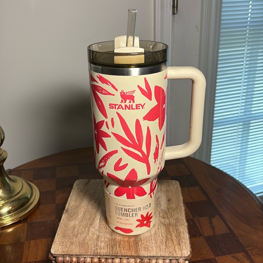 40 oz Quencher H20 tumbler cream with red floral design